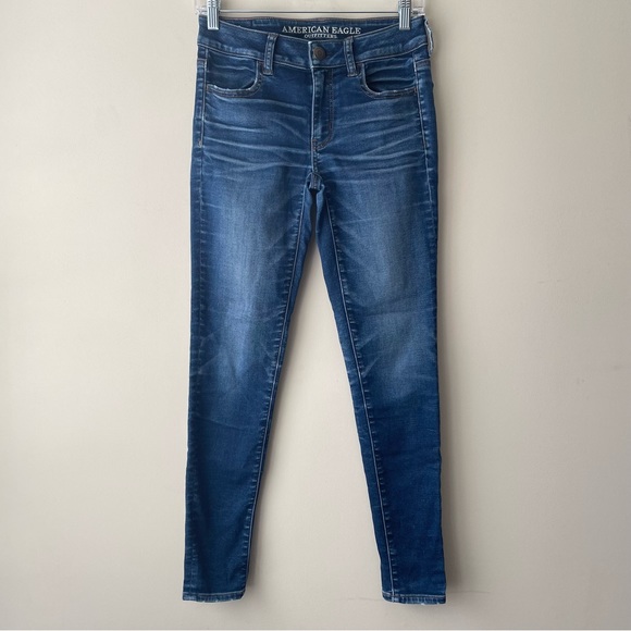 American Eagle Outfitters Denim - American Eagle Jegging Medium Wash Jeans Size 2
